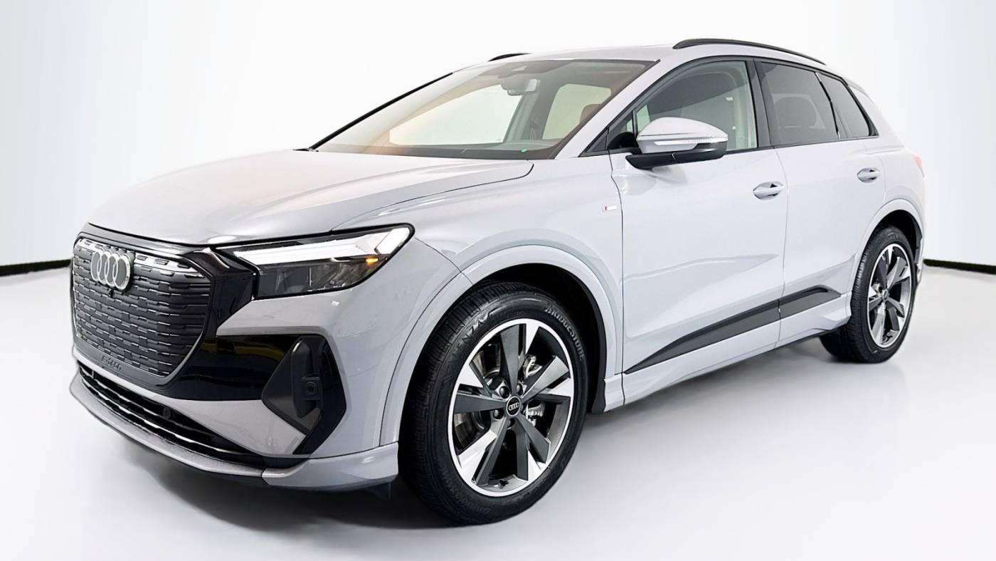2024 Audi Q4 e-tron Premium — SUV — 1,570 mi — Fremont, CA