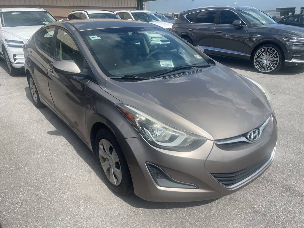 2016 Hyundai Elantra SE — Sedan — 112,942 mi — Lake Park, FL
