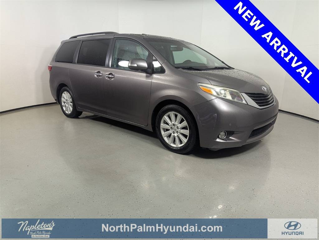 2017 Toyota Sienna XLE — Minivan — 170,199 mi — Lake Park, FL