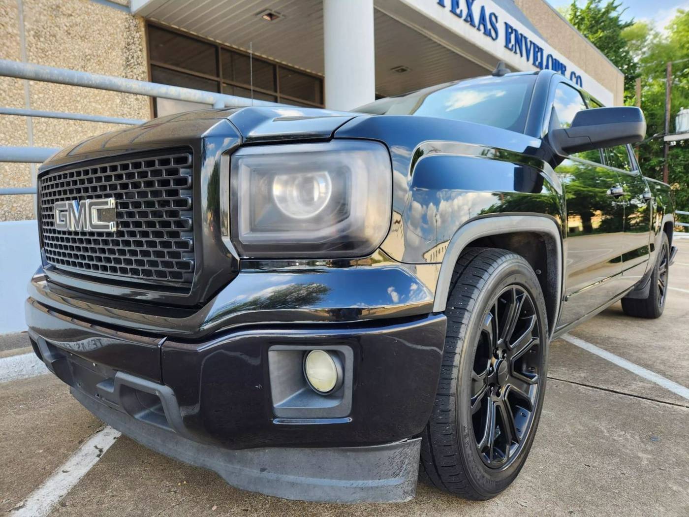 2015 GMC Sierra 1500 SLE — Pickup Truck — 114,117 mi — Dallas, TX