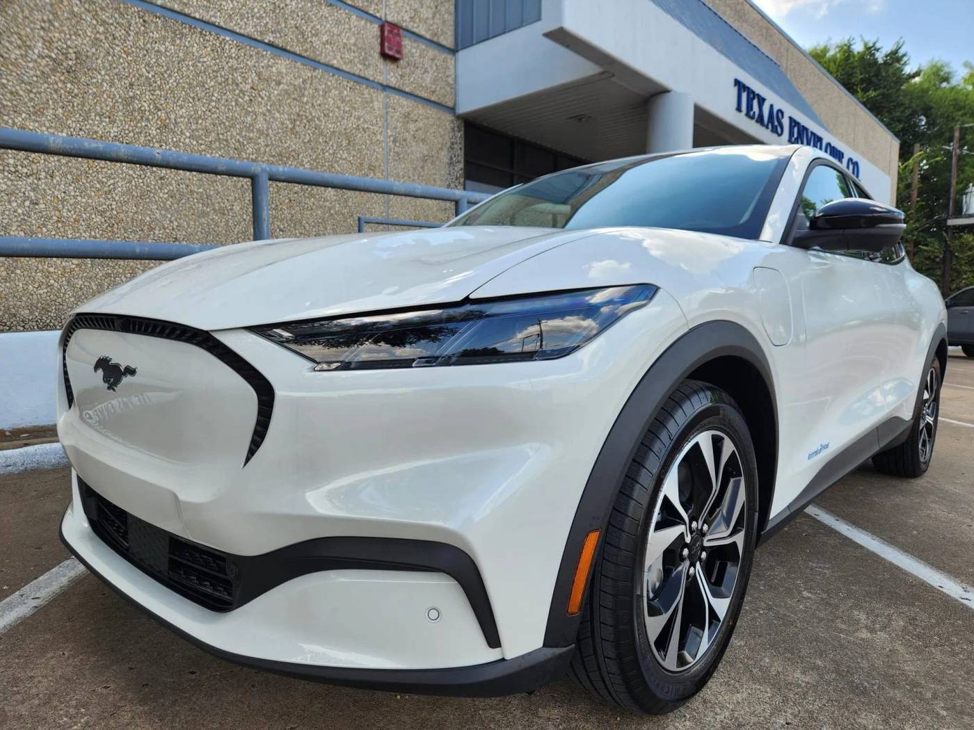 2025 Ford Mustang Mach-E Select — SUV — 6 mi — Dallas, TX
