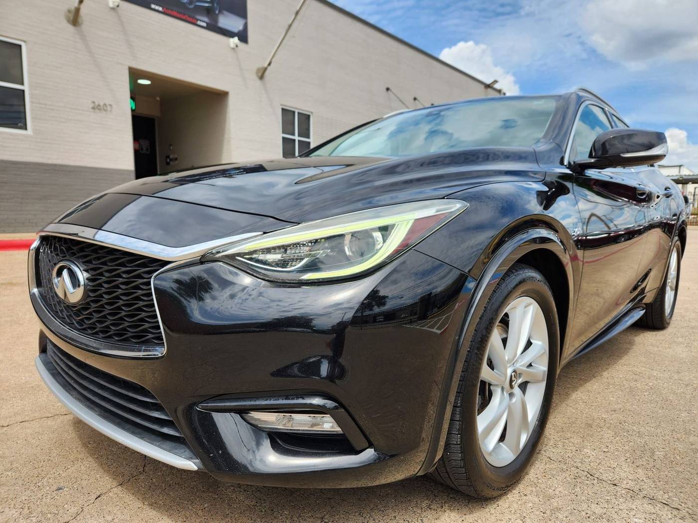 2018 INFINITI QX30 Premium — SUV — 87,492 mi — Dallas, TX