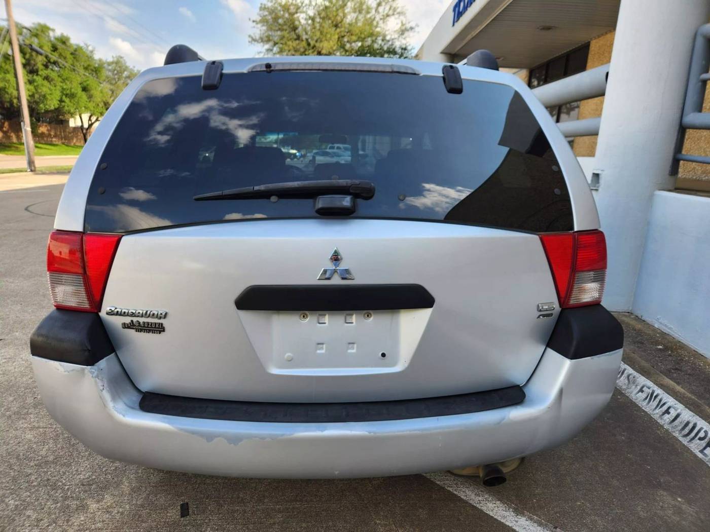 2004 Mitsubishi Endeavor LS — SUV — 85,424 mi — Dallas, TX