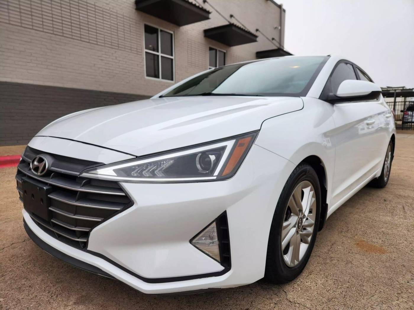 2020 Hyundai Elantra SEL — Sedan — 90,770 mi — Dallas, TX