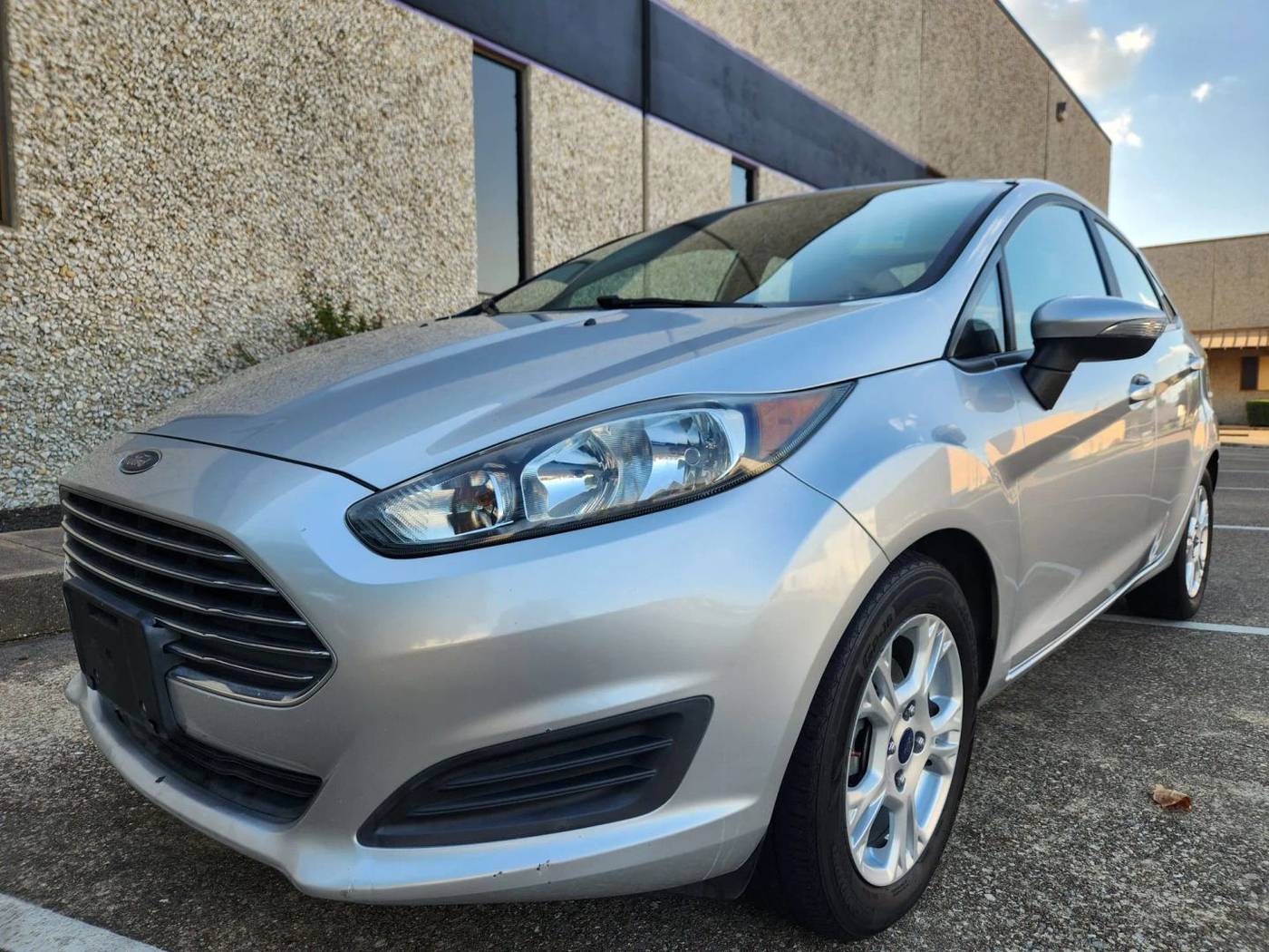 2016 Ford Fiesta SE — Sedan — 68,188 mi — Dallas, TX