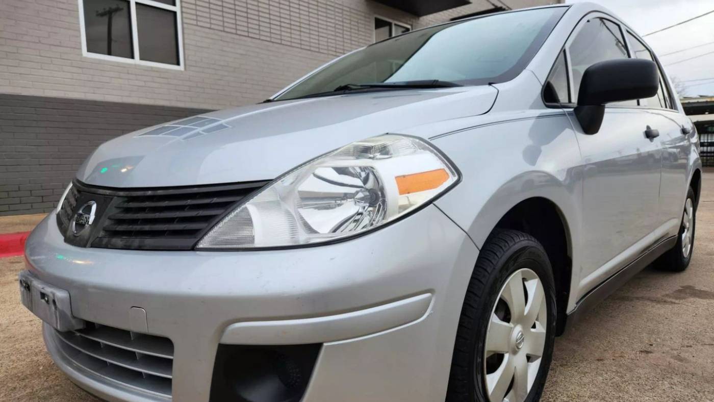 2009 Nissan Versa 1.6 — Sedan — 111,433 mi — Dallas, TX