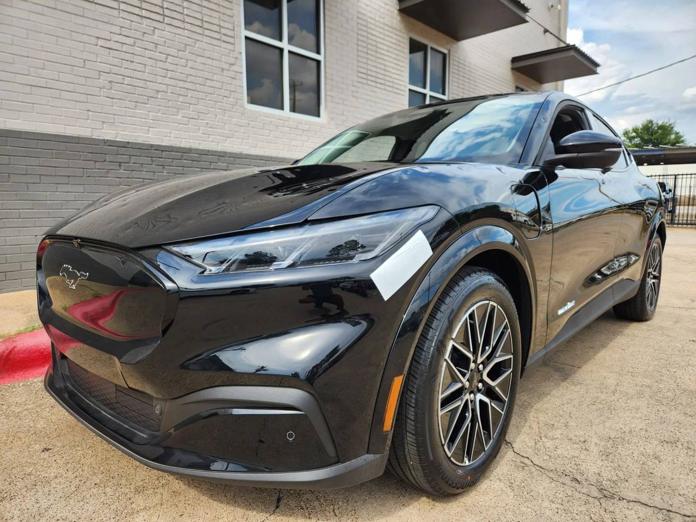 2025 Ford Mustang Mach-E Premium — SUV — 6 mi — Dallas, TX