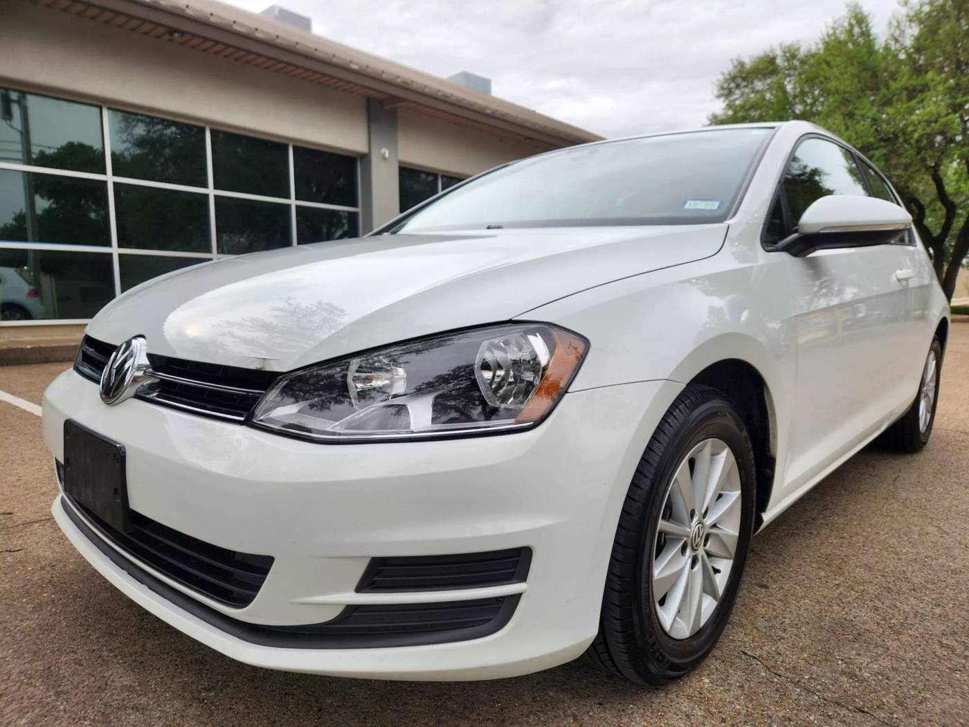 2015 Volkswagen Golf TSI S — Hatchback — 113,214 mi — Dallas, TX