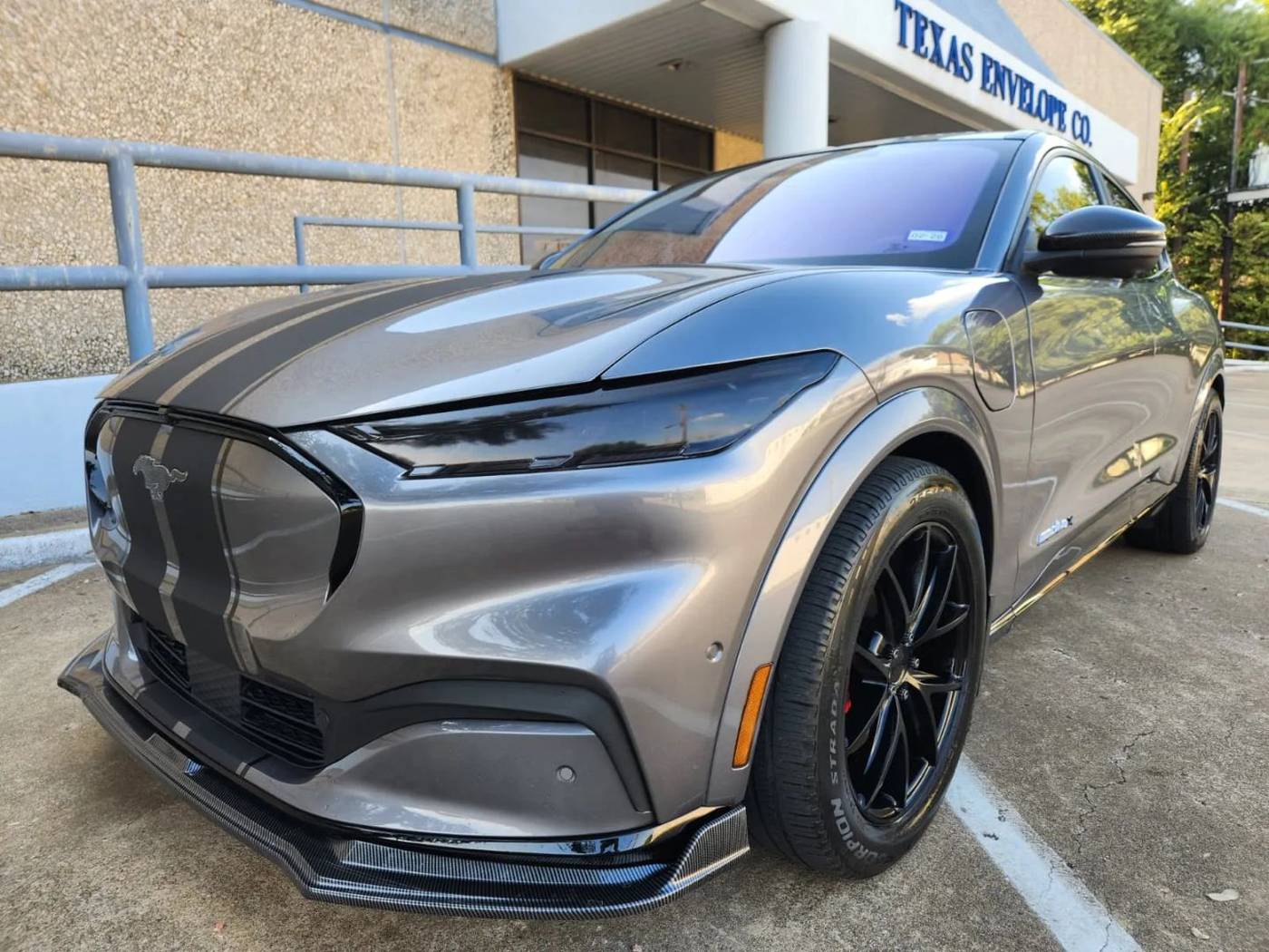 2021 Ford Mustang Mach-E Premium — SUV — 31,744 mi — Dallas, TX