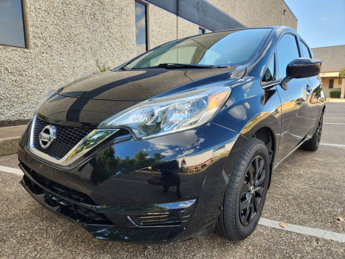 2018 Nissan Versa SV — Hatchback — 102,019 mi — Dallas, TX