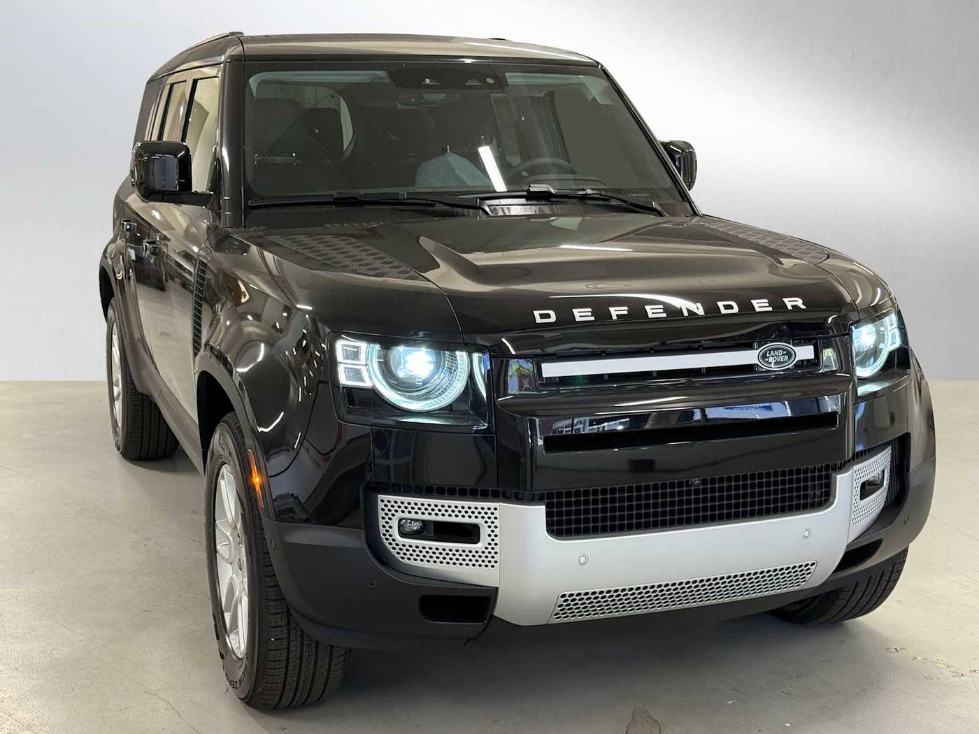 2025 Land Rover Defender S — SUV — 5 mi — San Francisco, CA