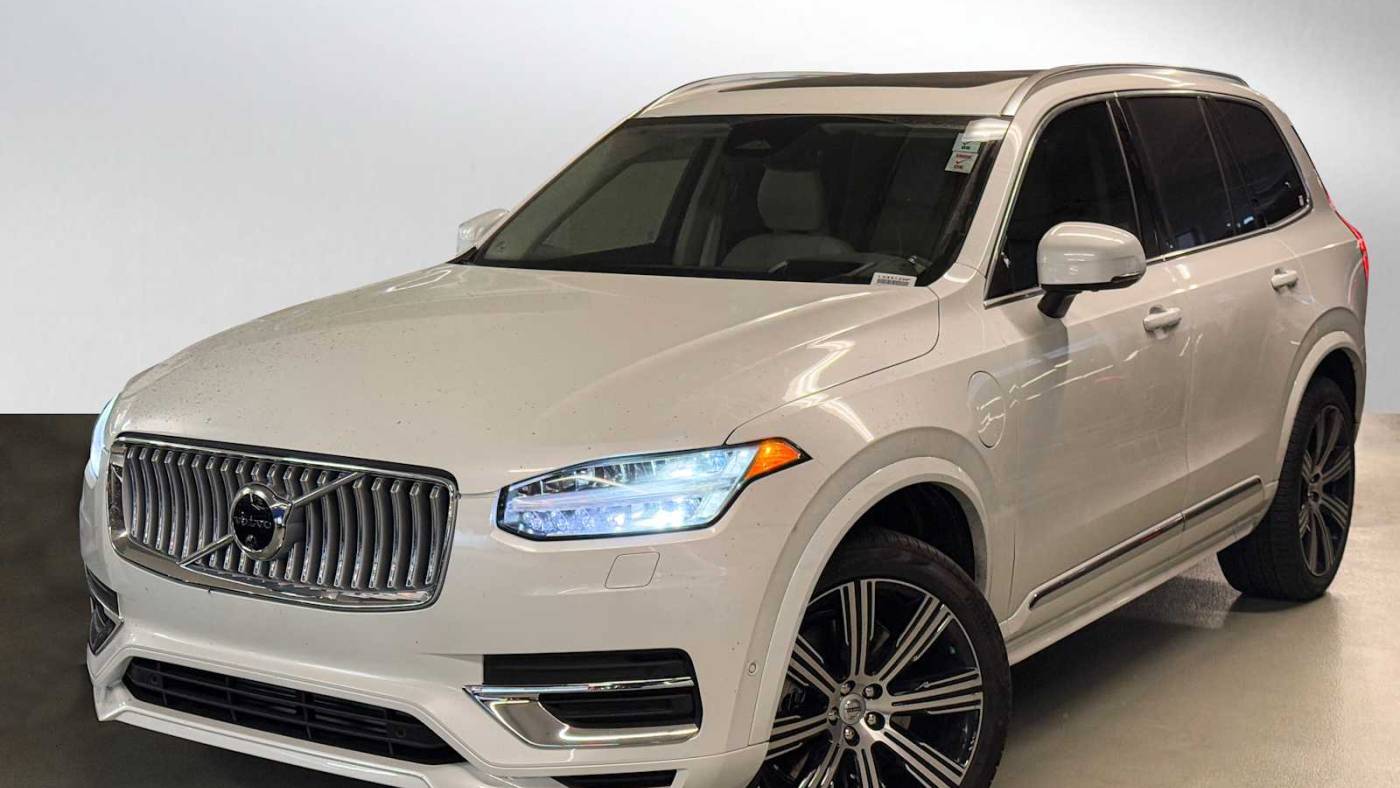 2025 Volvo XC90 Plug-In Hybrid Ultra — SUV — 1,170 mi — San Francisco, CA