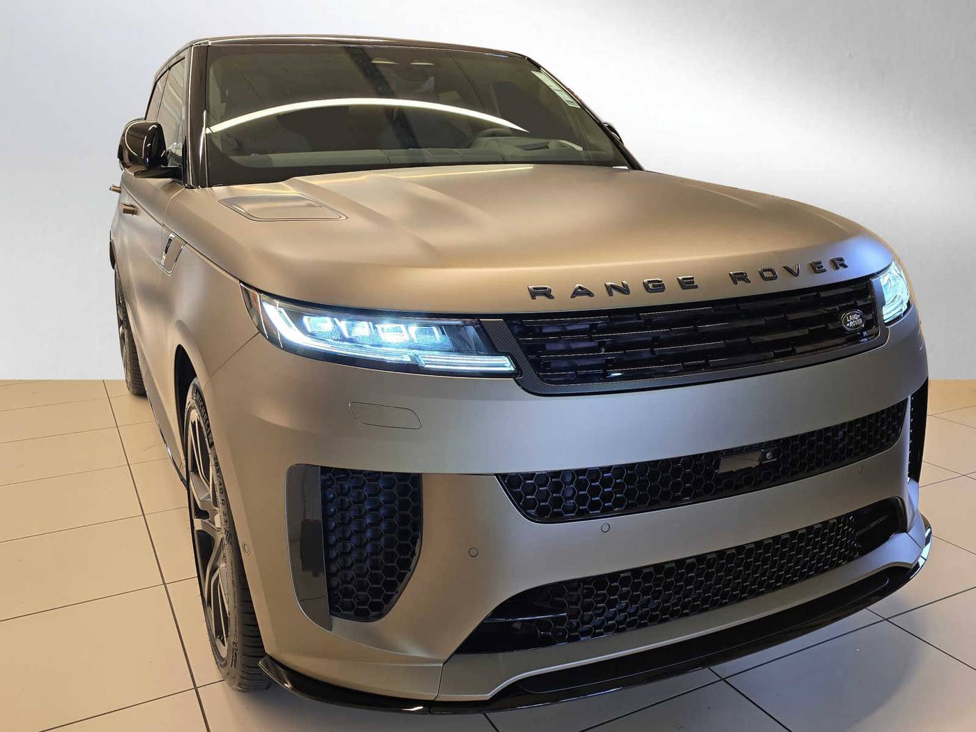 2024 Land Rover Range Rover Sport SV Edition One Carbon Bronze