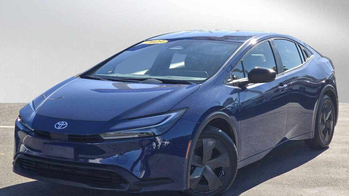 2023 Toyota Prius LE — Hatchback — 32,807 mi — San Francisco, CA