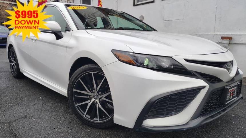 2023 Toyota Camry SE Nightshade — Sedan — 39,279 mi — Newark, NJ