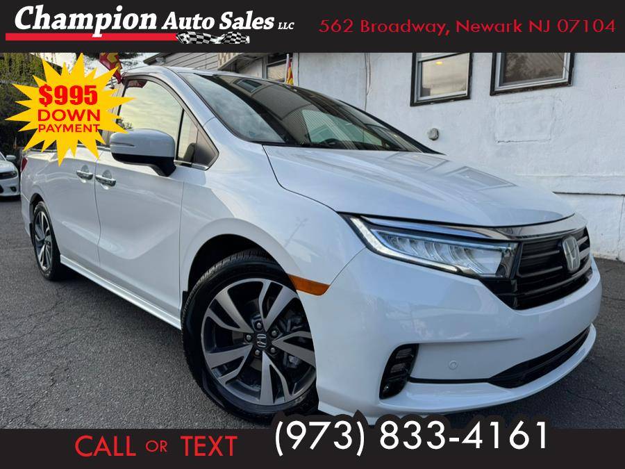 2023 Honda Odyssey Touring — Minivan — 76,129 mi — Newark, NJ