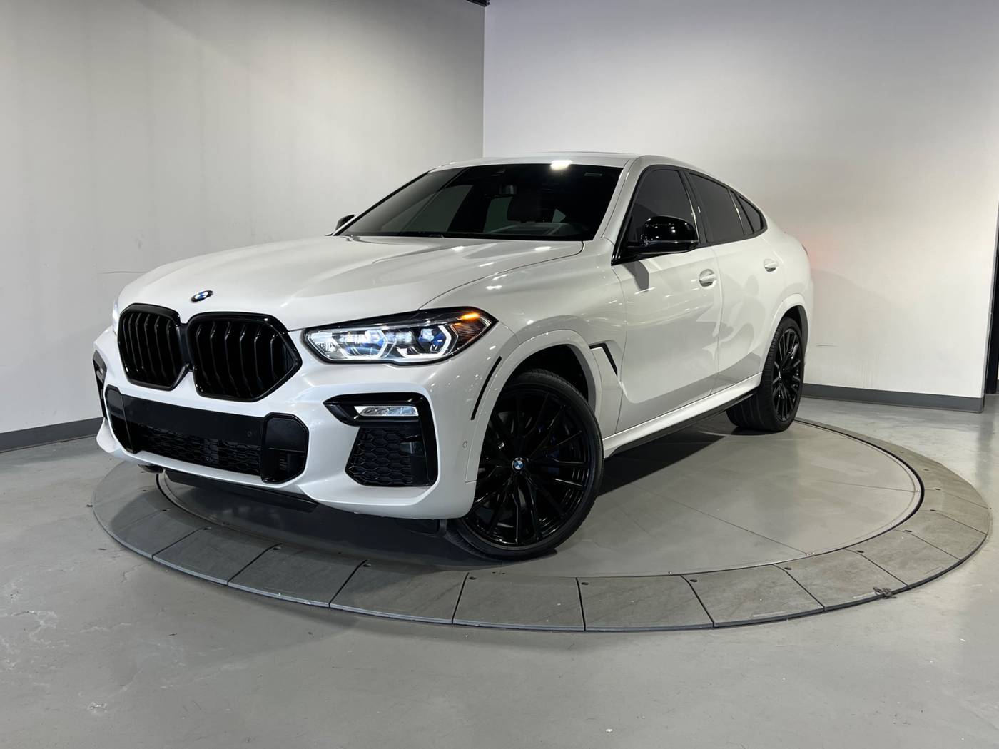 2020 BMW X6 M50i — SUV — 34,497 mi — Warren, MI