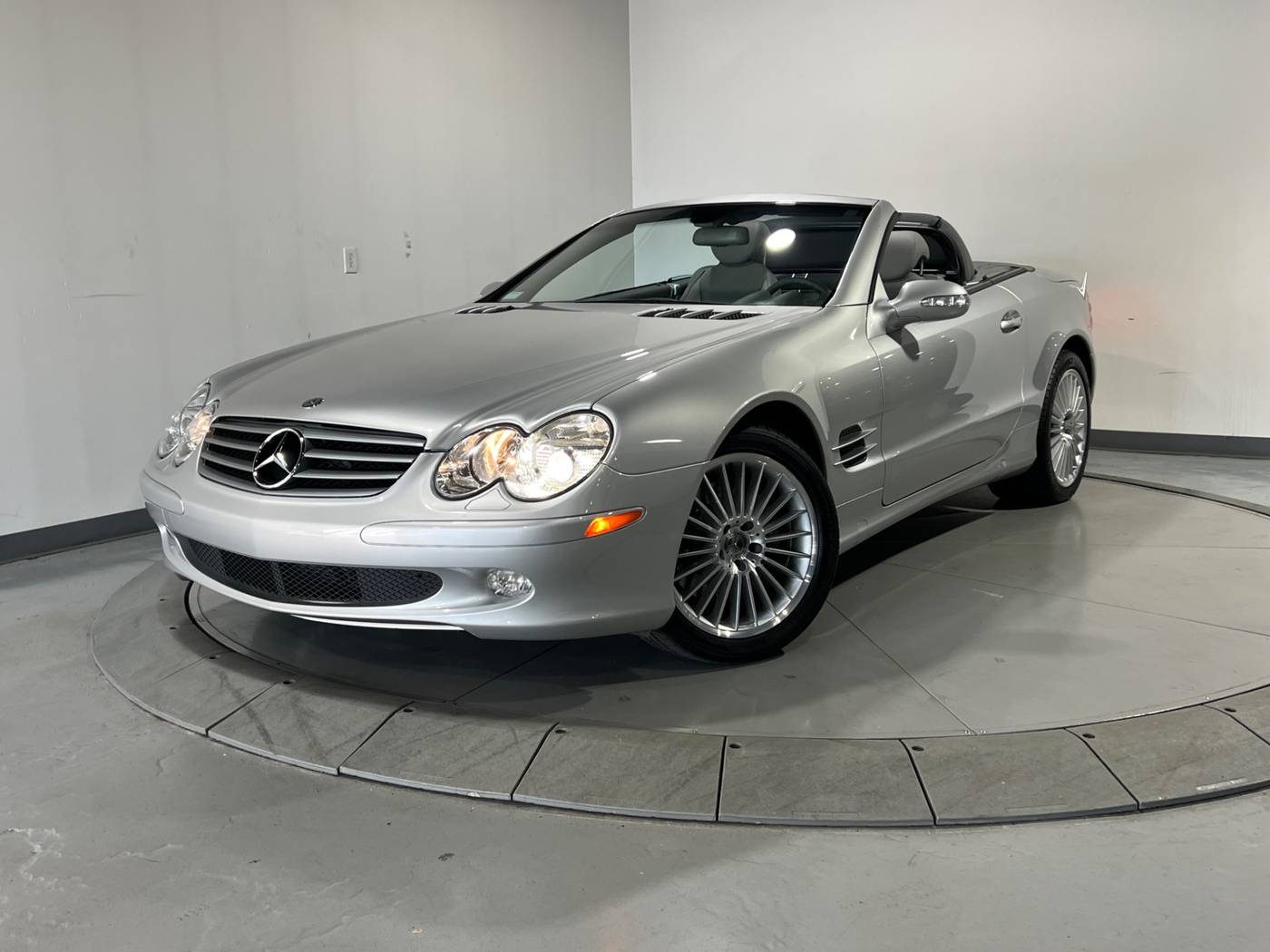 2003 Mercedes-Benz SL SL 500 — Convertible — 27,907 mi — Warren, MI