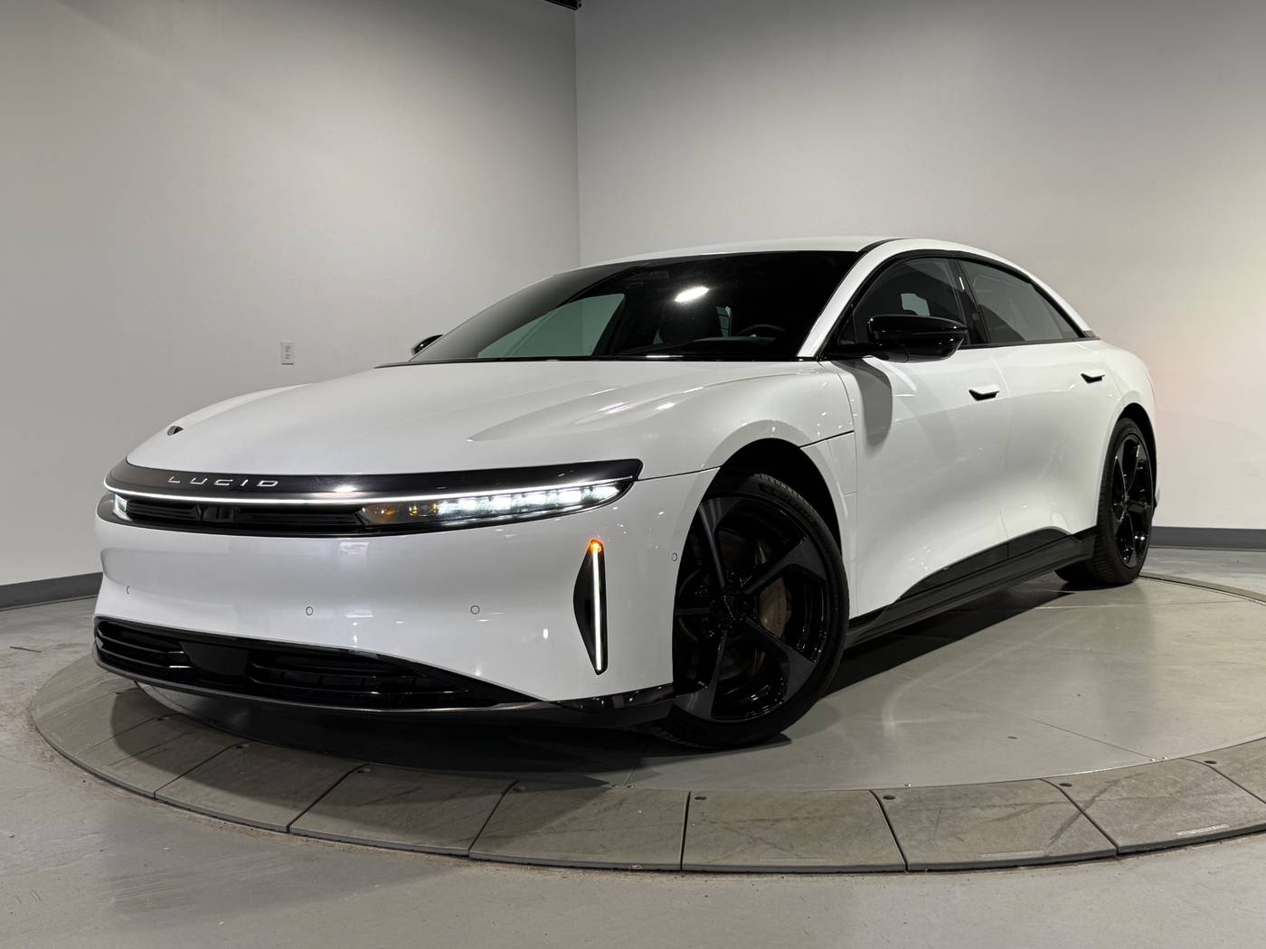 2024 Lucid Air Touring