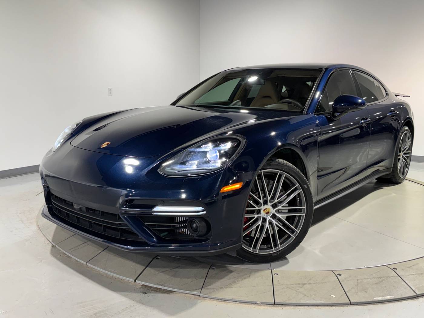 2018 Porsche Panamera Turbo