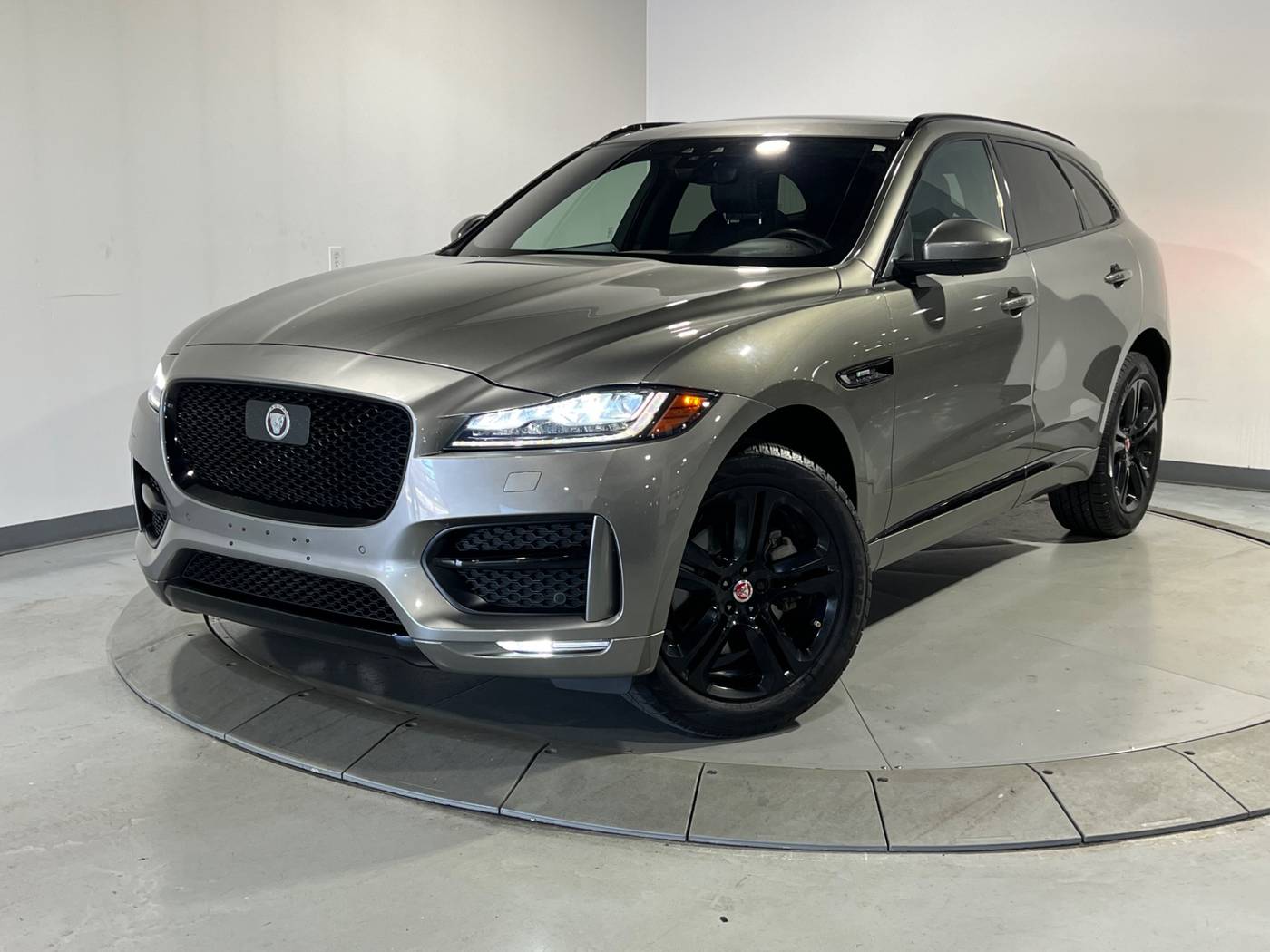 2019 Jaguar F-PACE R-Sport — SUV — 90,771 mi — Warren, MI