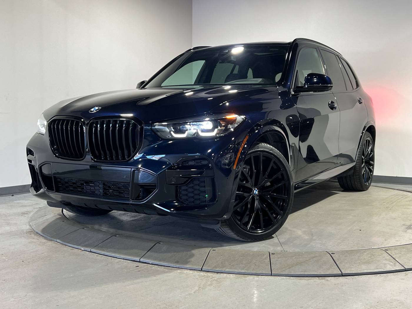 2022 BMW X5 40i — SUV — 36,751 mi — Warren, MI