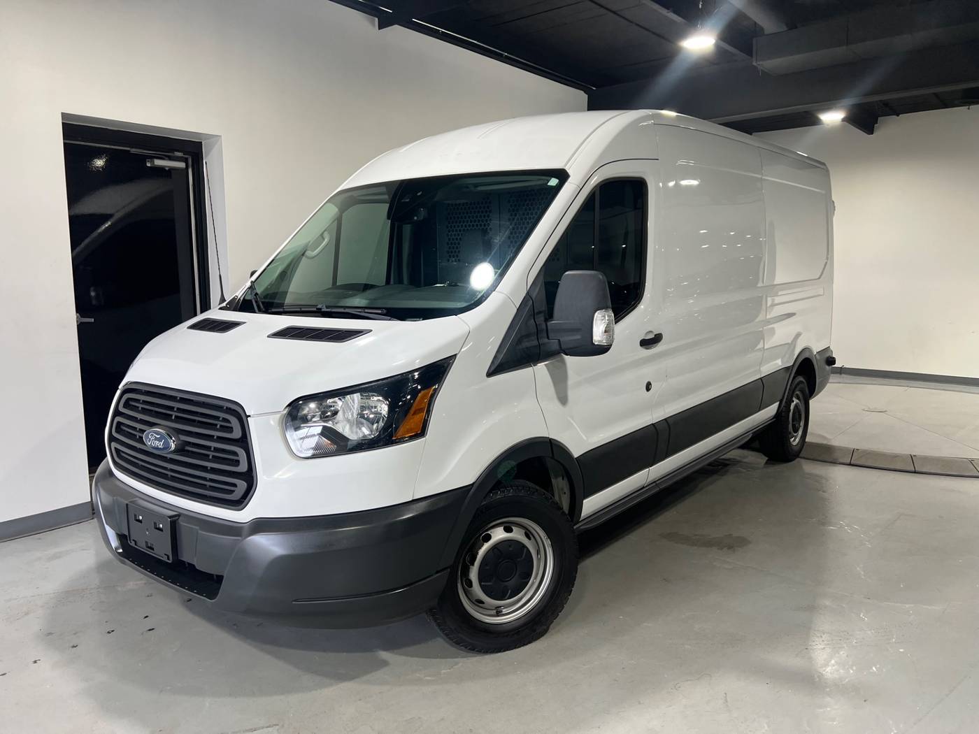 2018 Ford Transit Cargo Van T-350 — Cargo Van — 52,125 mi — Warren, MI