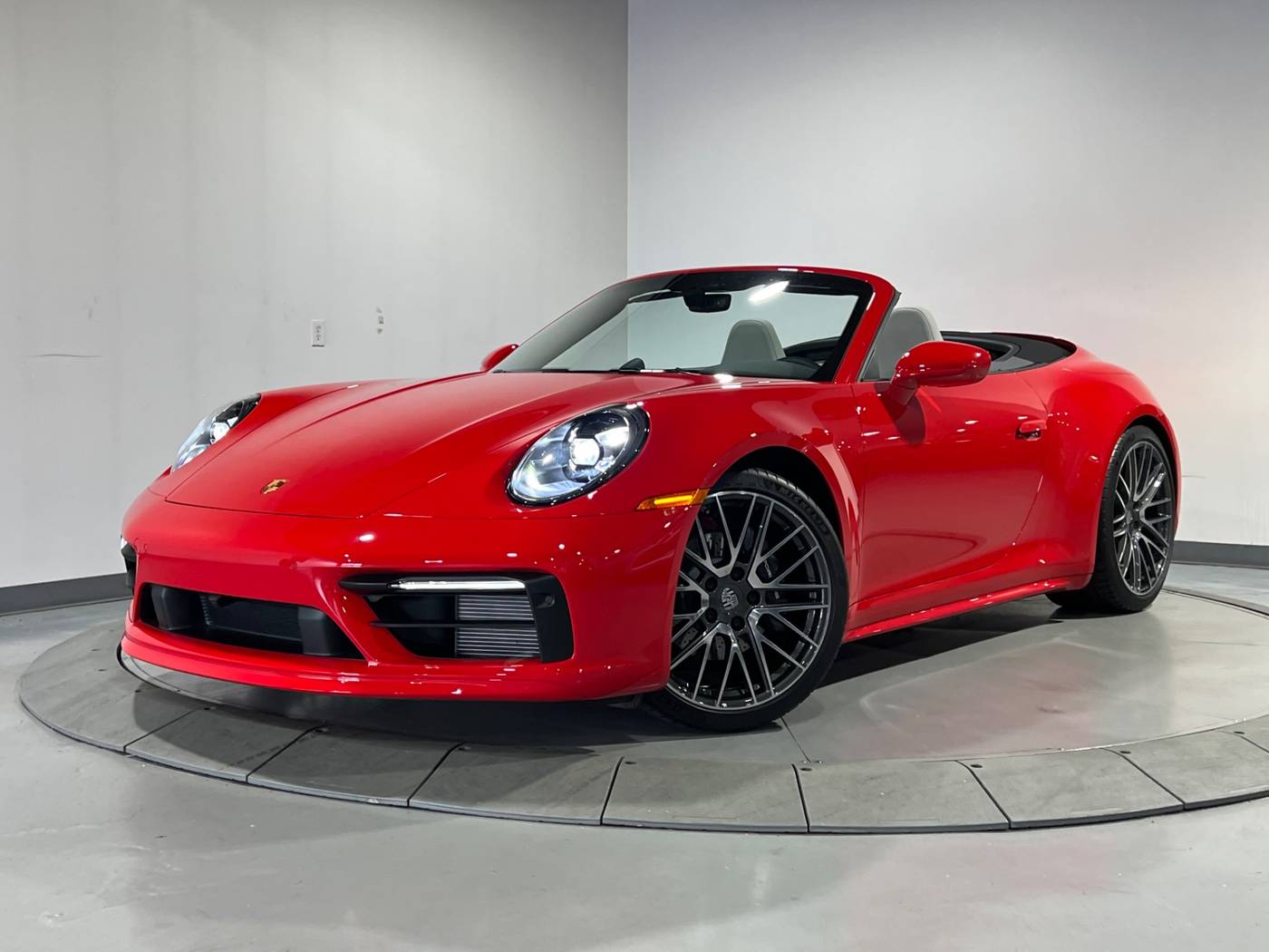2024 Porsche 911 Carrera — Convertible — 872 mi — Warren, MI