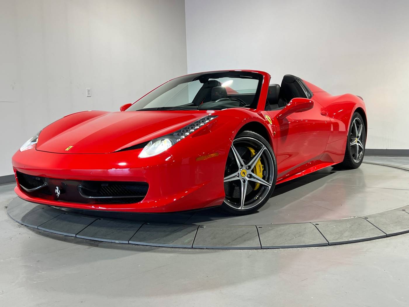 2015 Ferrari 458 Italia Spider — Convertible — 9,571 mi — Warren, MI