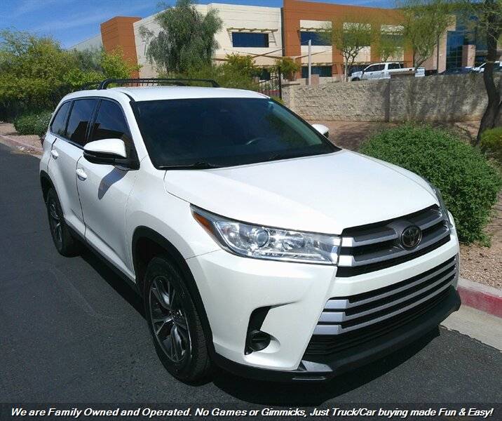 2019 Toyota Highlander LE — SUV — 111,905 mi — Mesa, AZ