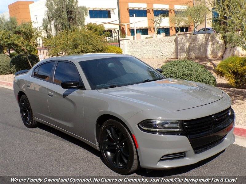 2017 Dodge Charger SE