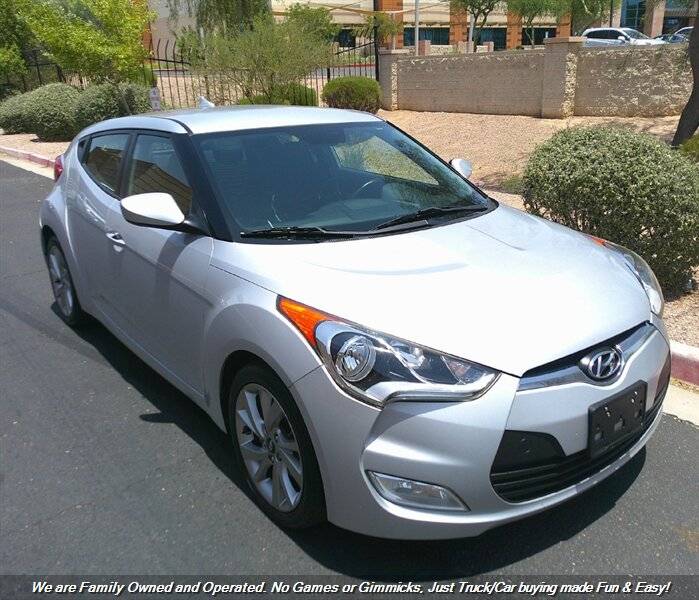 2017 Hyundai Veloster Base — Hatchback — 88,913 mi — Mesa, AZ