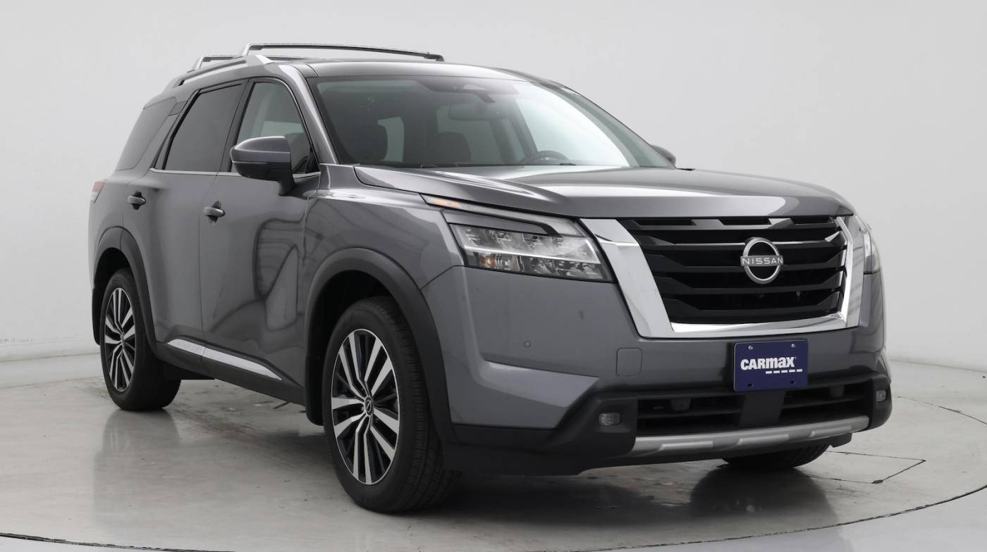 2022 Nissan Pathfinder Platinum — SUV — 2,548 mi — Las Vegas, NV