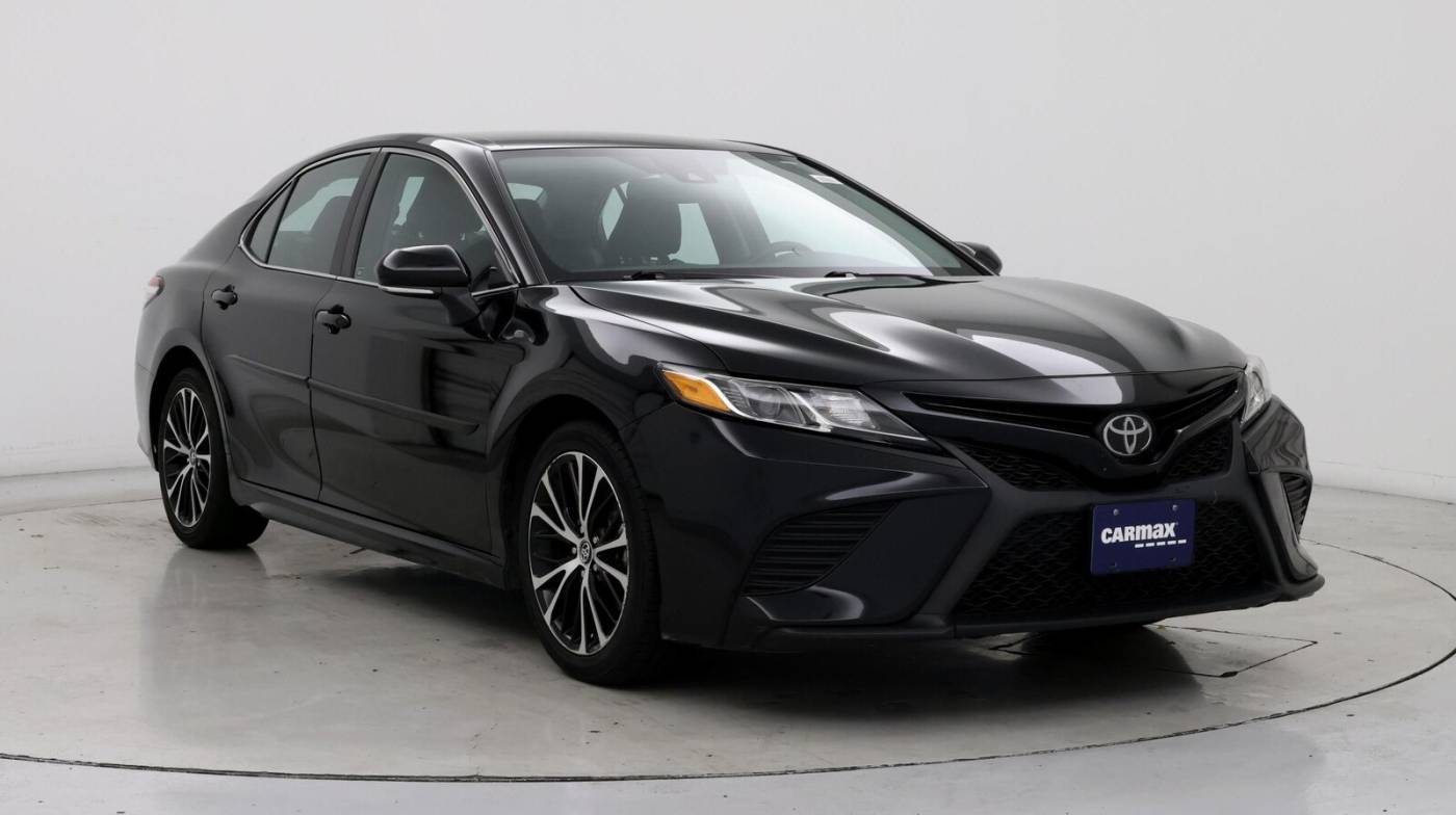 2020 Toyota Camry SE — Sedan — 58,652 mi — Las Vegas, NV