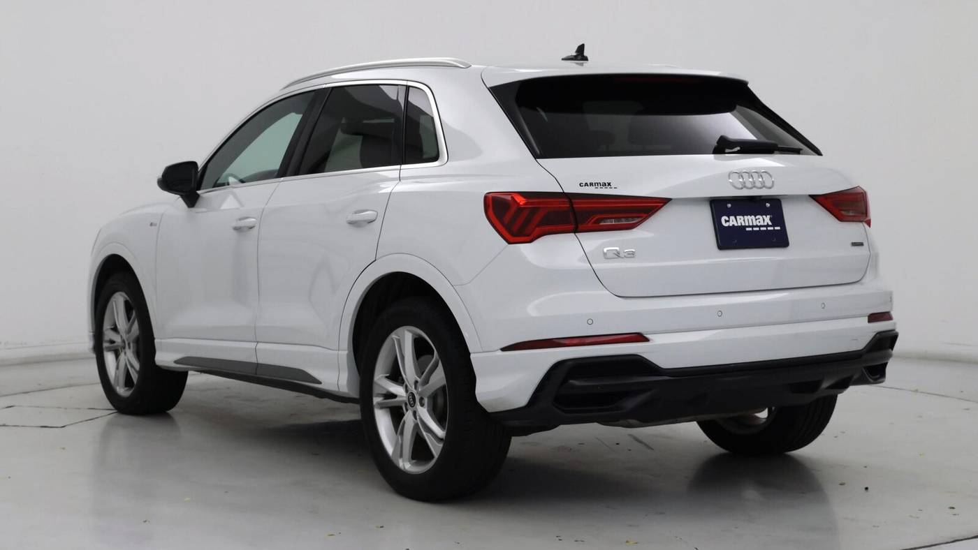 2022 Audi Q3