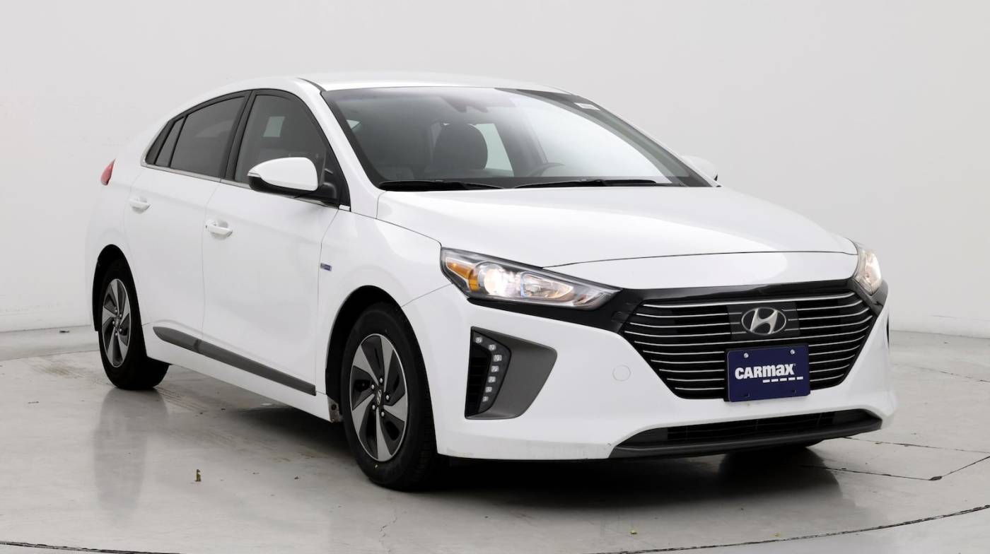 2019 Hyundai Ioniq Hybrid SEL — Hatchback — 82,298 mi — Las Vegas, NV