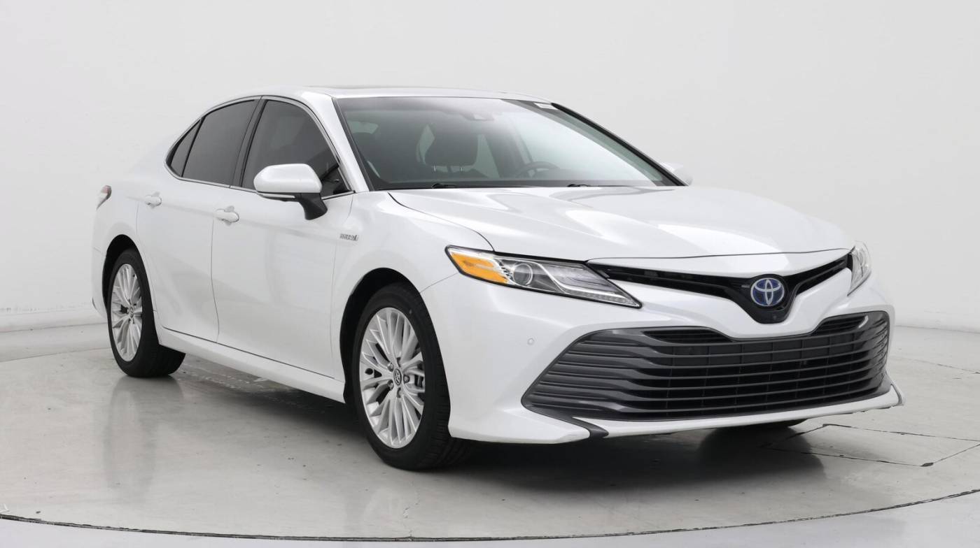 2020 Toyota Camry Hybrid XLE — Sedan — 45,333 mi — Las Vegas, NV