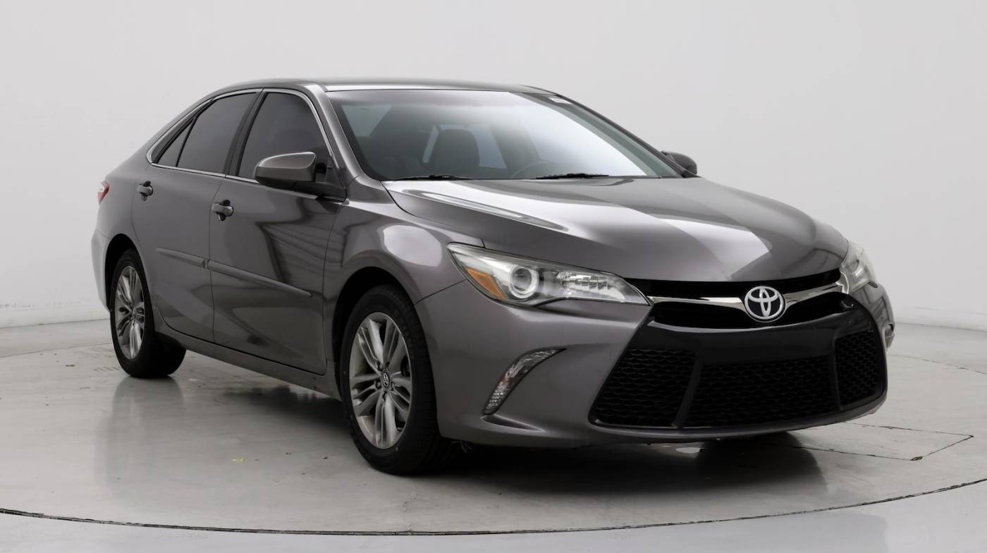 2016 Toyota Camry SE — Sedan — 101,339 mi — Las Vegas, NV