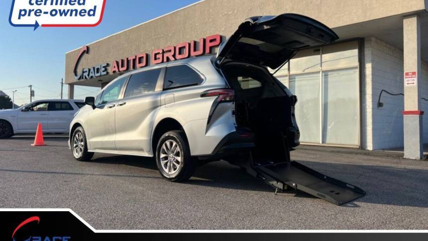 2022 Toyota Sienna LE — Minivan — 47,741 mi — Morrisville, PA