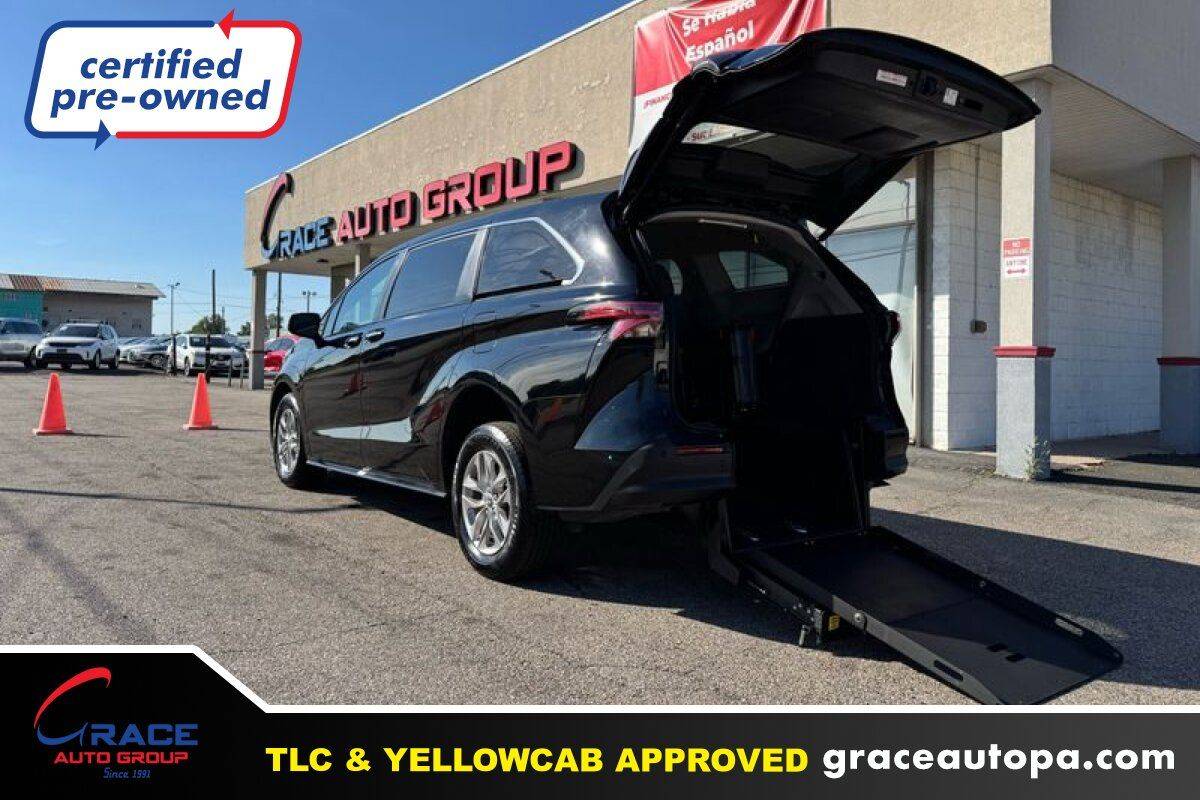 2022 Toyota Sienna XLE — Minivan — 39,822 mi — Morrisville, PA
