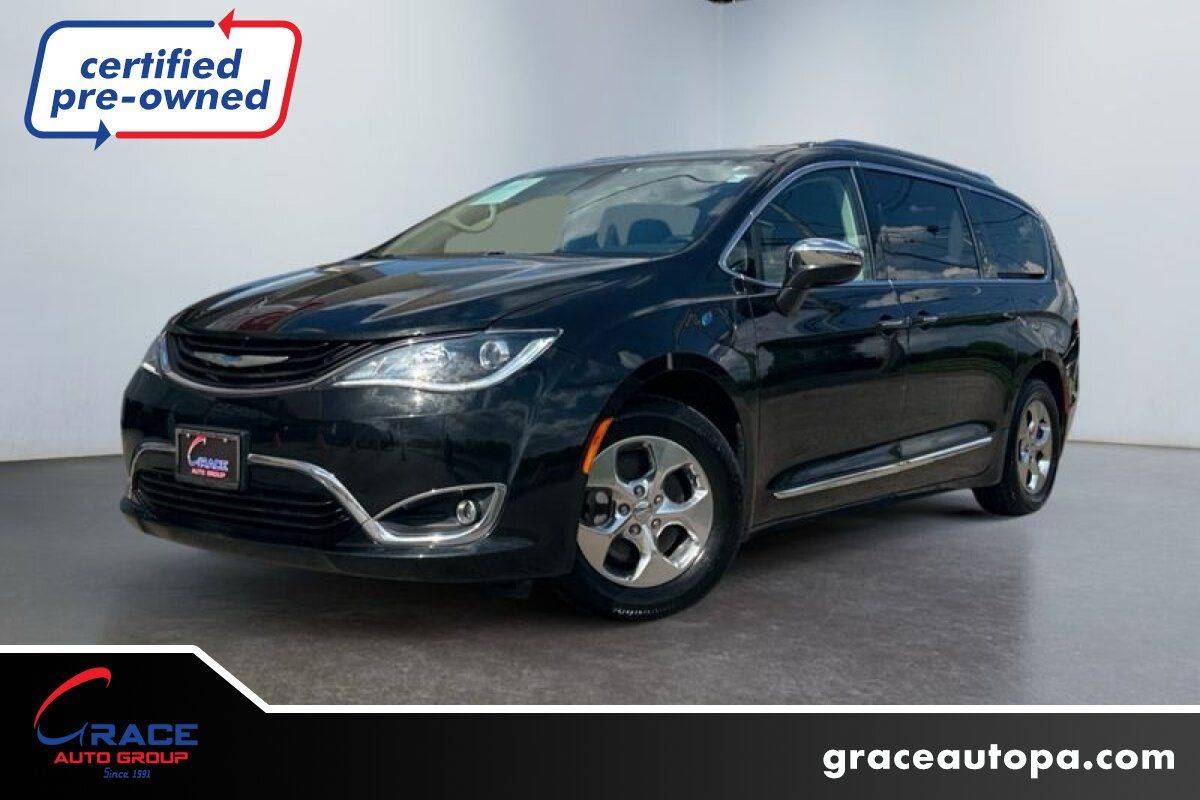 2018 Chrysler Pacifica Hybrid Limited — Minivan — 52,116 mi — Morrisville, PA