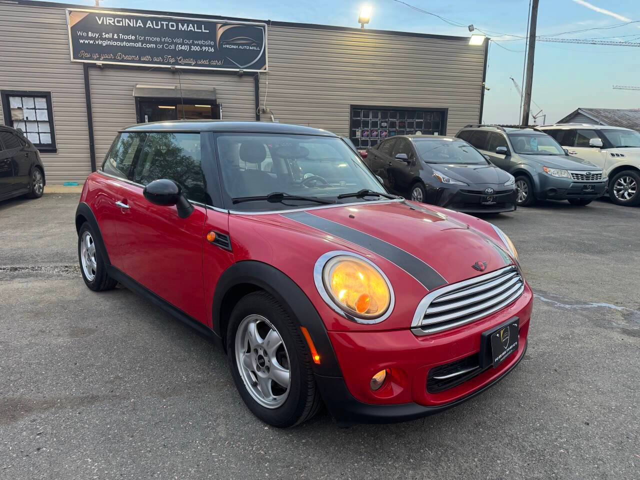 2011 MINI Hardtop Cooper — Hatchback — 104,480 mi — Woodford, VA