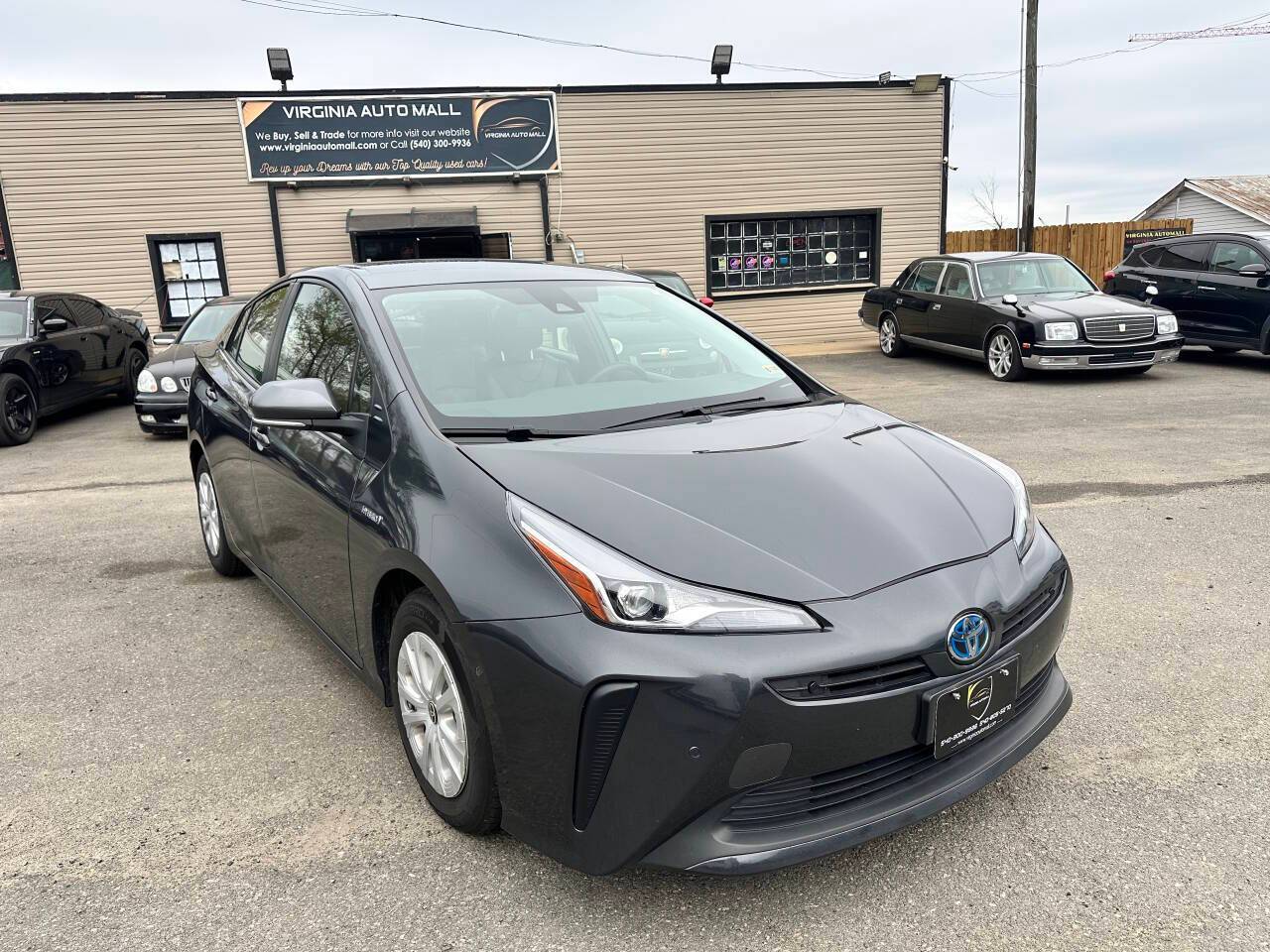2022 Toyota Prius Limited — Hatchback — 111,404 mi — Woodford, VA
