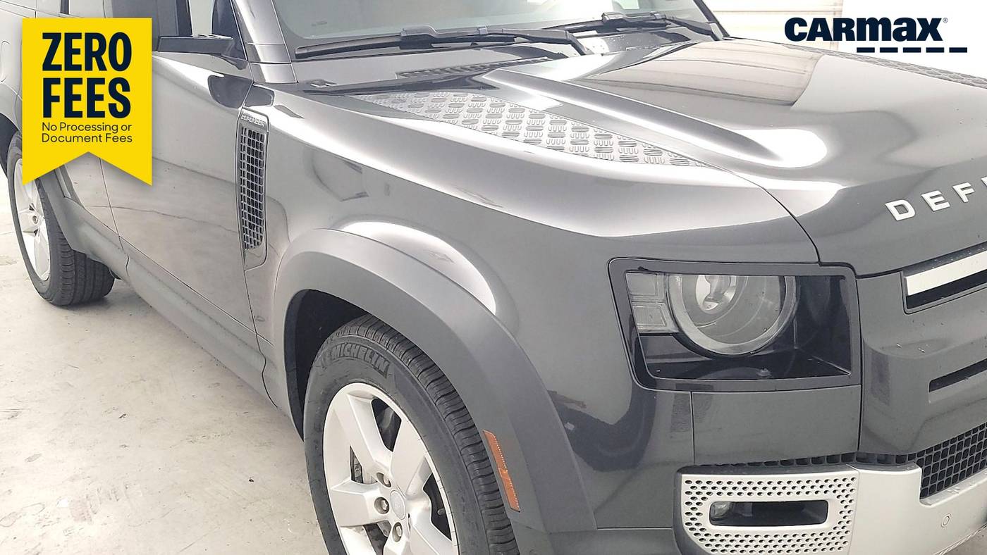 2023 Land Rover Defender First Edition
