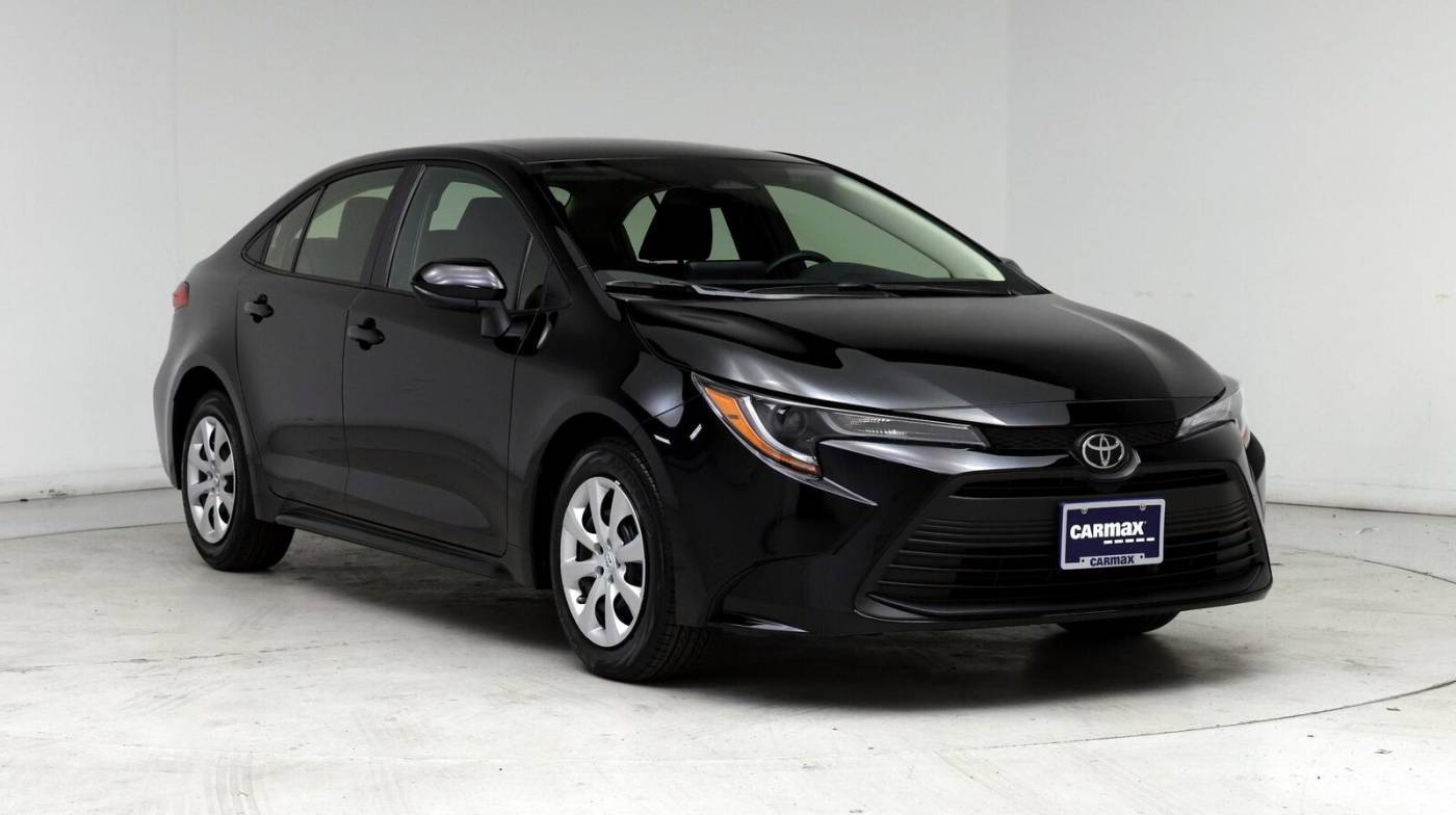 2023 Toyota Corolla LE — Sedan — 7,365 mi — Renton, WA