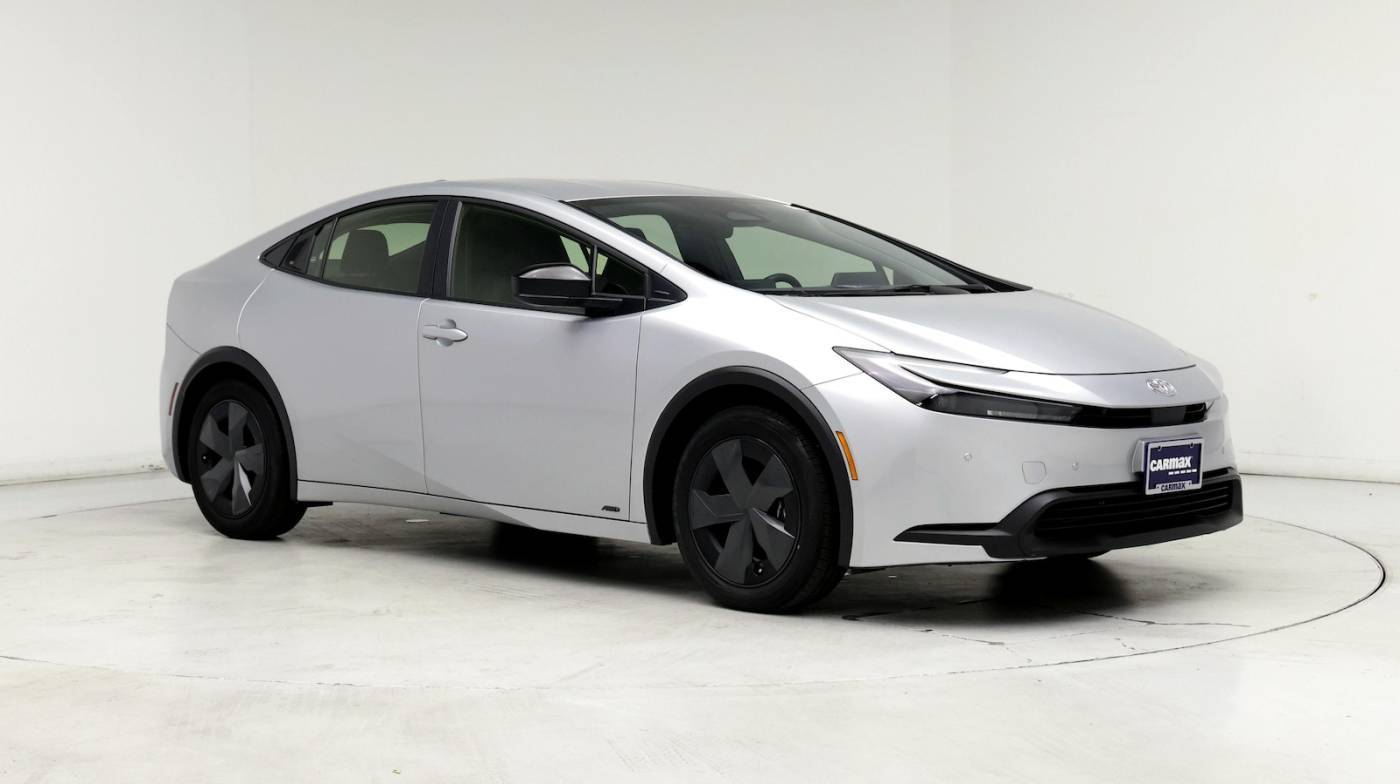 2024 Toyota Prius LE — Hatchback — 2,682 mi — Renton, WA