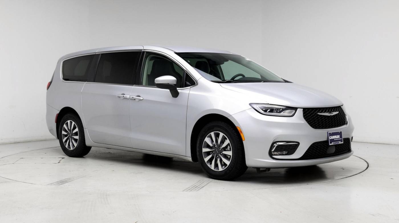 2023 Chrysler Pacifica Hybrid Touring L — Minivan — 41,296 mi — Renton, WA