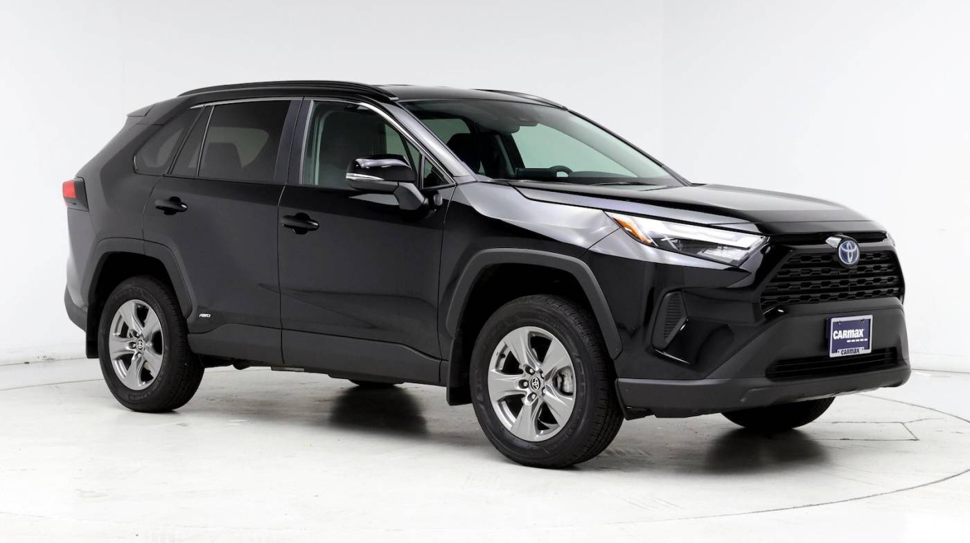 2024 Toyota RAV4 Hybrid XLE — SUV — 5,289 mi — Renton, WA