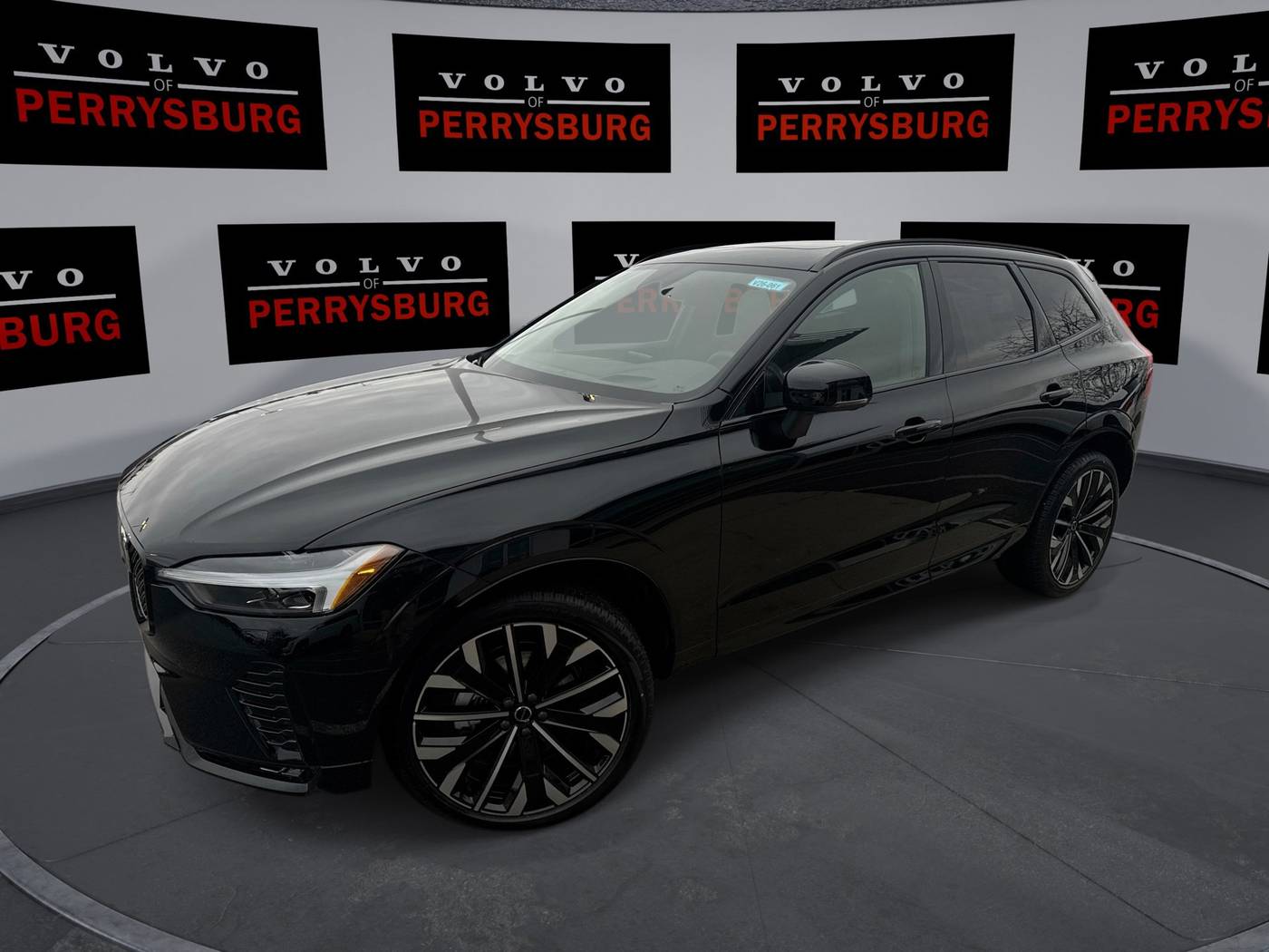 2026 Volvo XC60 B5 Ultra