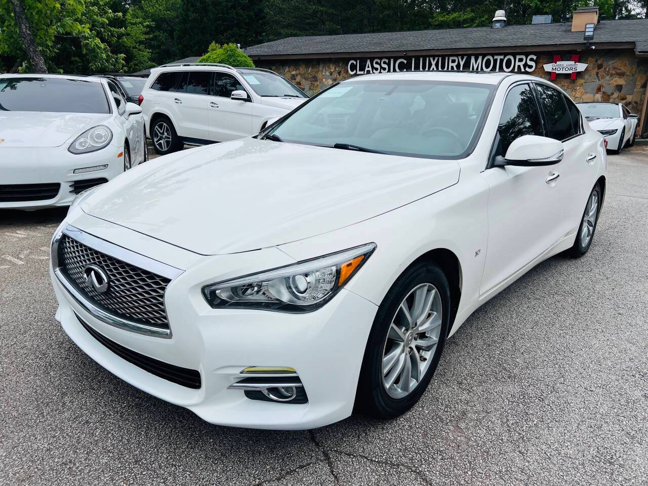 2014 INFINITI Q50 Premium — Sedan — 100,749 mi — Buford, GA